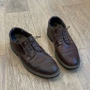 G.H. Bass & Co. Brown Leather Derby Shoes Size 9